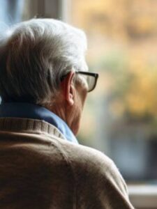 Read more about the article 10 Ways to Assist Older Individuals with Mental Health Challenges
