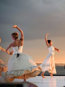 Read more about the article The Hidden Health Benefits of Dancing: Get Moving