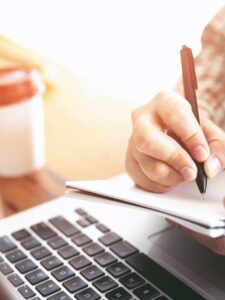 Read more about the article 8 High-Paying Computer Courses After Class 12 for Science Students