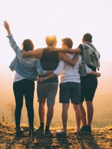 Read more about the article 7 Common Phrases Fake Friends Use According To Psychology: Spot the Red Flags