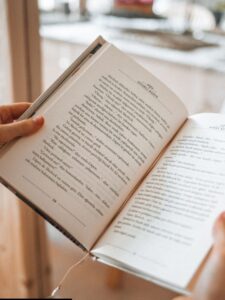 Read more about the article 8 Must-Read Books to Master Human Behavior