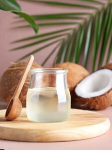 Read more about the article 8 Amazing Benefits of Coconut Oil